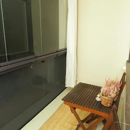 Bohemian North Apartment *